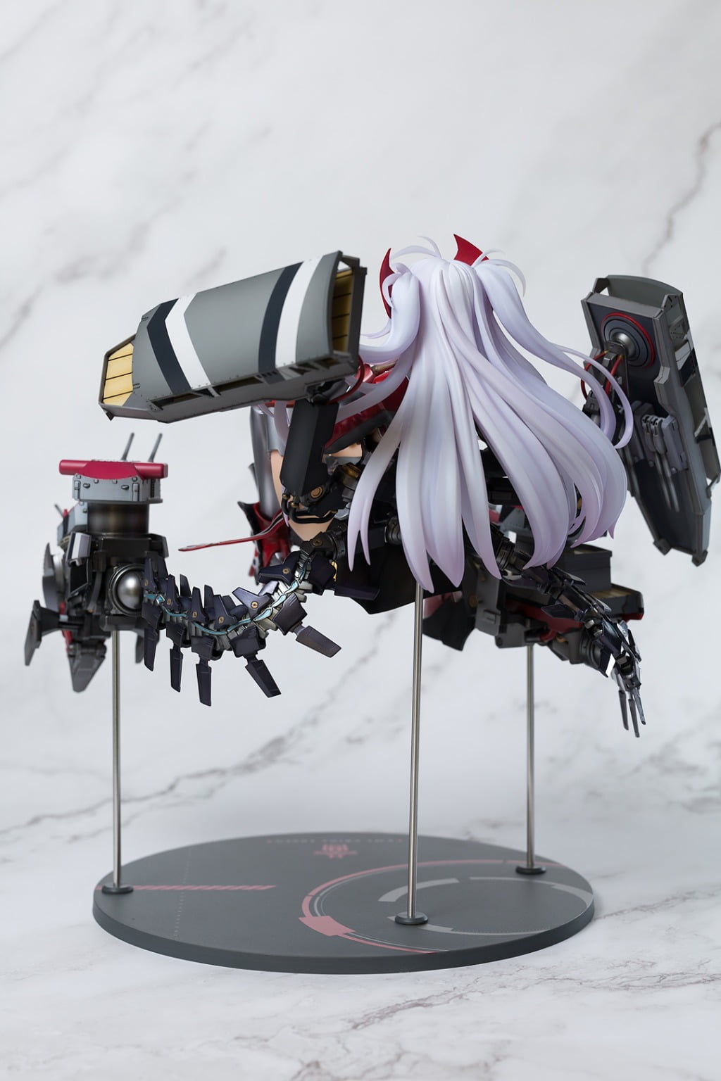 公式通販にて購入新品 アズールレーン プリンツ・オイゲン フィギュア